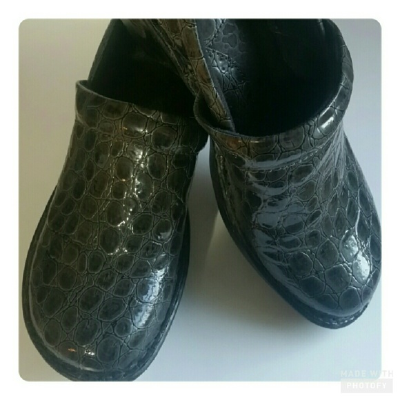 Born Shoes - Like New!  Born