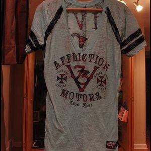 Affliction Motors Live Fast Tee Shirt Lace V-neck