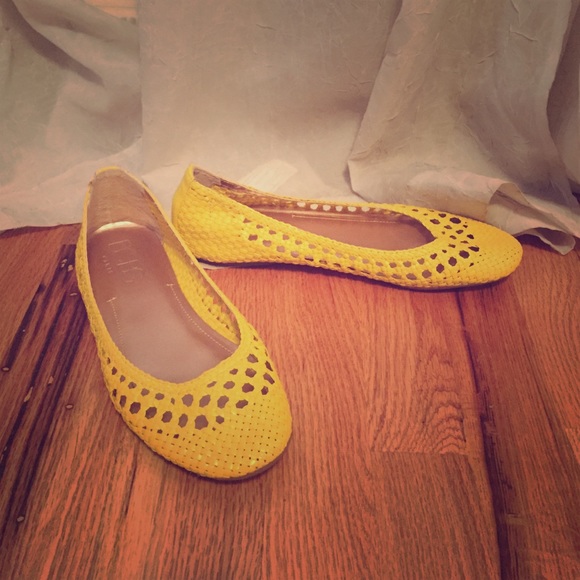 Bcbg Paris Shoes Flats Bcbg Paris Shoes Flats