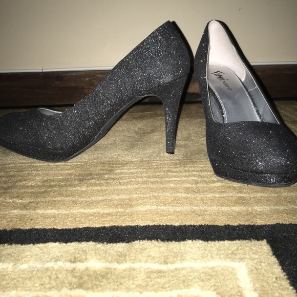 Sexy Sparkly black heels 11W