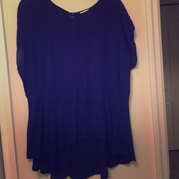 Hi-low blue top