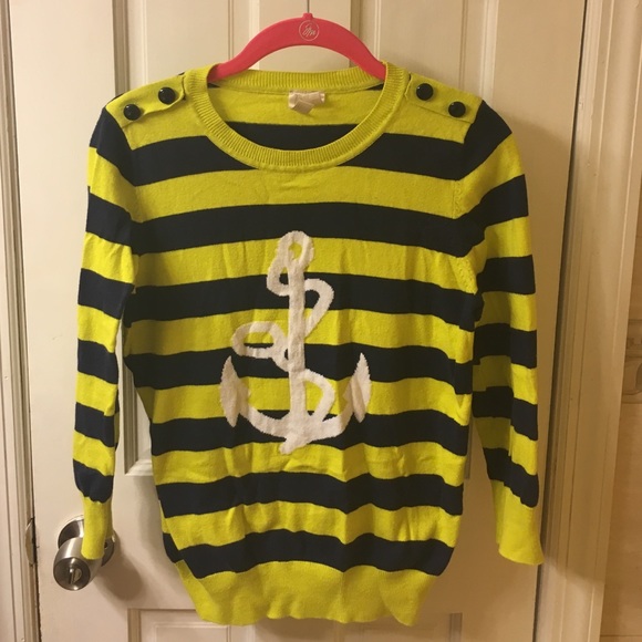 Forever 21 pullover sweater