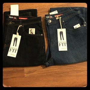 NWT STYLE & CO NATURAL FIT JEANS size 10!2 for $24
