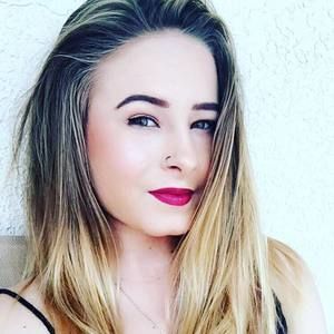 Meet your Posher, Madeline