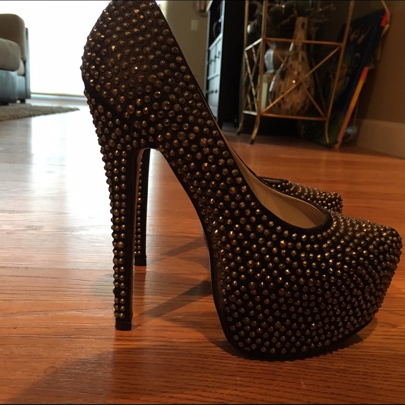 Black sparkly heels