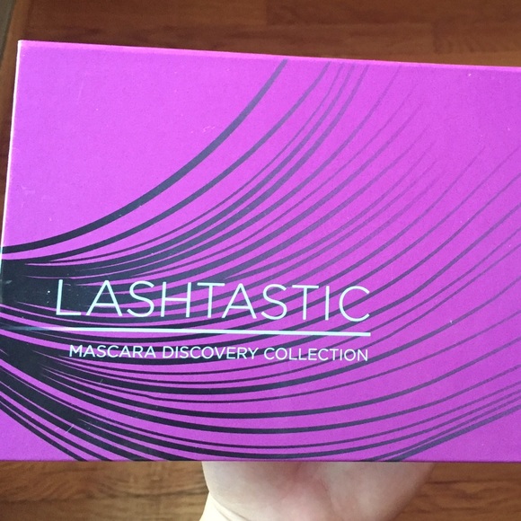 LASHTASTIC MASCARA DISCOVERY COLLECTION AS IS