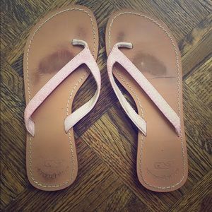 Vineyard Vines flip flops