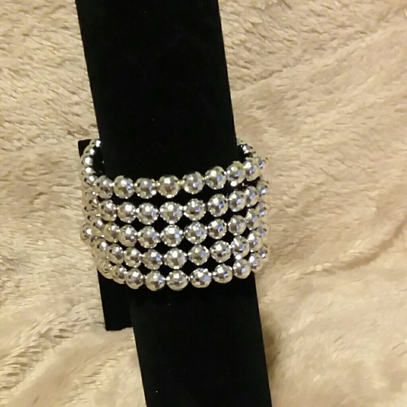Rhinestone guns cowgirl  bracelet - Picture 2 of 4