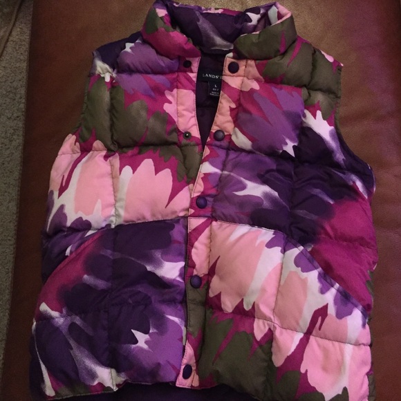 SOLD IN A BUNDLE .💟