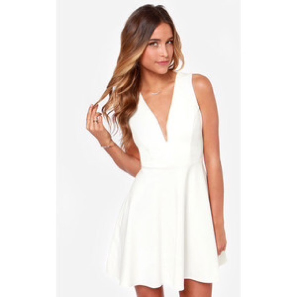 white v neck dress
