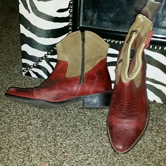 MIA boots