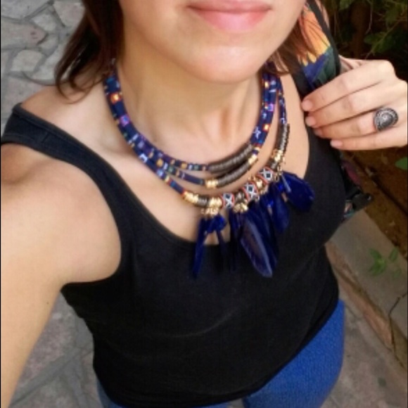 Indian Feather Statement Necklace & Earrings Black - Picture 3 of 4