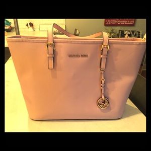 Authentic Michael Kors Jet Set Travel Tote