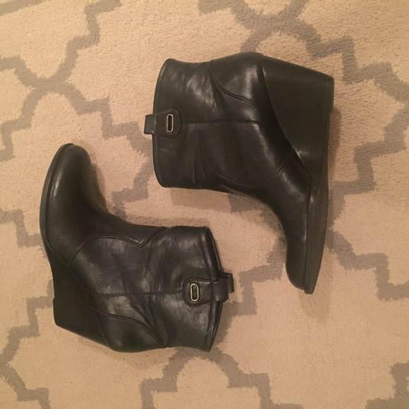 Black Bandolino Booties