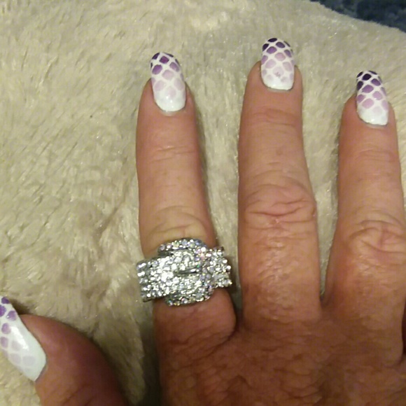 Rhinestone buckle stretch ring - Picture 4 of 4