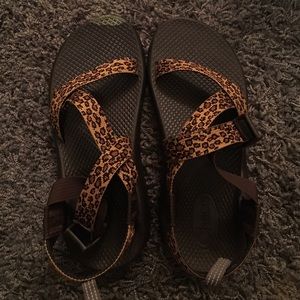 Single strap chacos