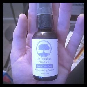 *SALE*** Life Essentials Hyaluronic Acid Serum!