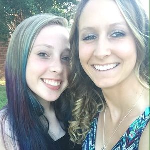 Meet your Posher, Avery