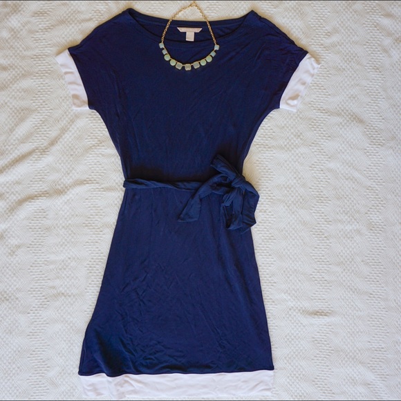 Banana Republic navy and white belted dress