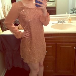 SALE 🔴NWT blu pepper sequin dress