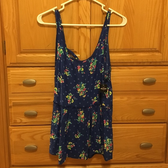 NEW WITH TAGS Hollister flowered tank top