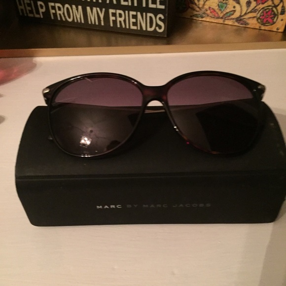Marc by Marc Jacobs Wayfarer Sunglasses - Picture 2 of 4