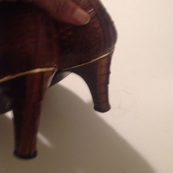 Genuine alligator baby doll pumps💥💥sale - Picture 3 of 4