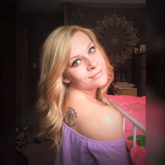 Meet your Posher, Molly - Picture 1 of 1