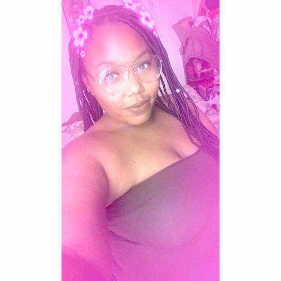 Meet your Posher, Laashawn - Picture 1 of 1