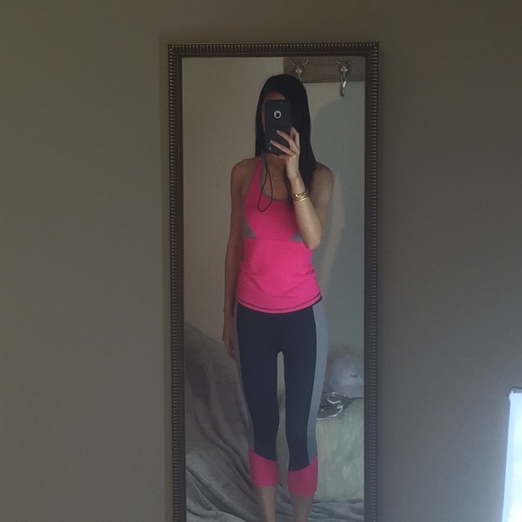 🚫Sold🚫💪Workout Set - Picture 4 of 4