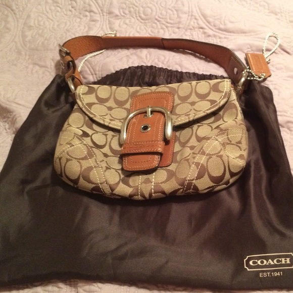 Authentic coach purse !!