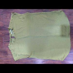 Olive green silk shirt ! Beautiful with jeans