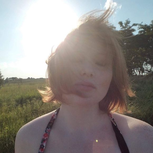 Meet your Posher, Zoe