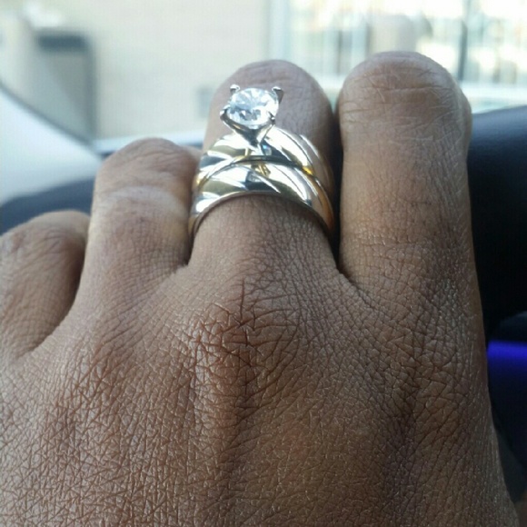 BEAUTIFUL TWO TONE TWO PIECE RING! - Picture 3 of 4