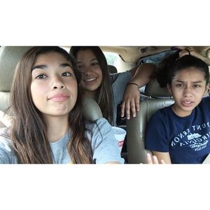 Meet your Posher, Roxana