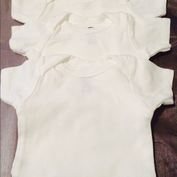 3 all white 3-6 month 100% cotton gerber onesies