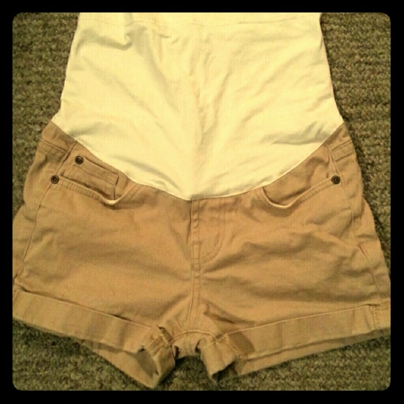 Maternity shorts - Picture 1 of 2