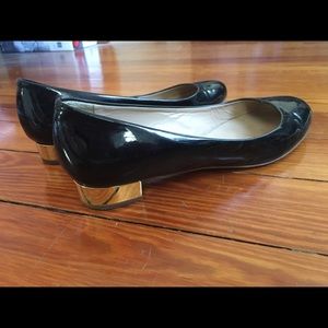 🌟🌟MOVING SALE🌟🌟 J.Crew patent Janey flats!!