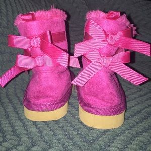 Dark Pink baby/toddler boots with bows in the back