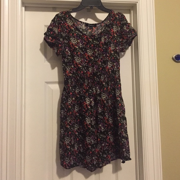 🆕 Floral top
