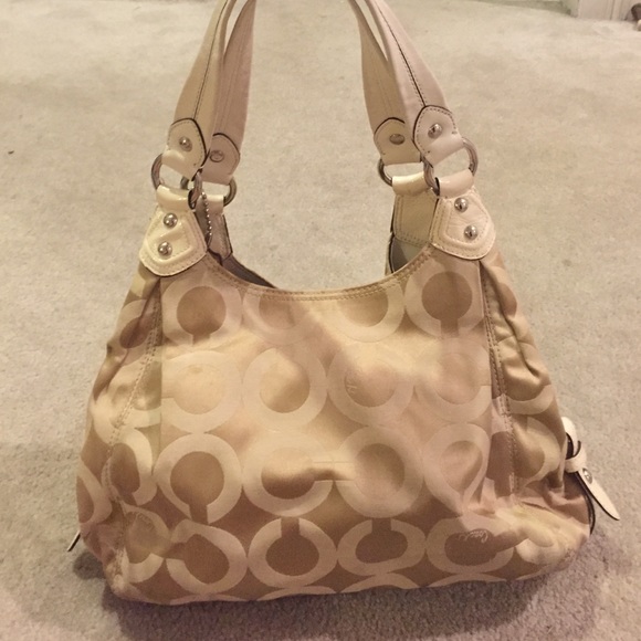 Coach purse - Picture 4 of 4