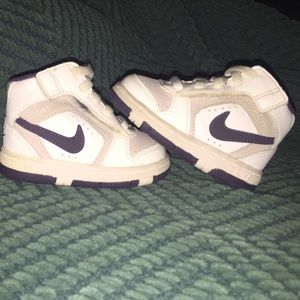 Toddler Nike shoes, size 3. Cream and dark purple