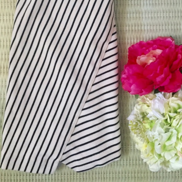 LOFT Pencil skirt