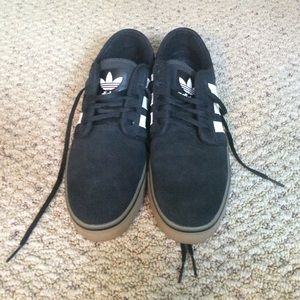 Adidas Sneakers