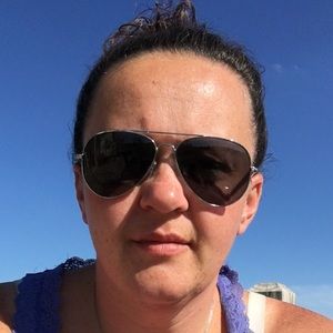 Meet your Posher, Angie