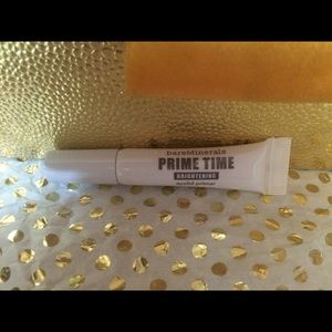 Bare Minerals Primetime Brightening Eyelid Primer