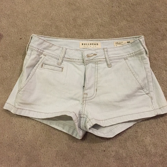 sear sucker shorts - Picture 1 of 2