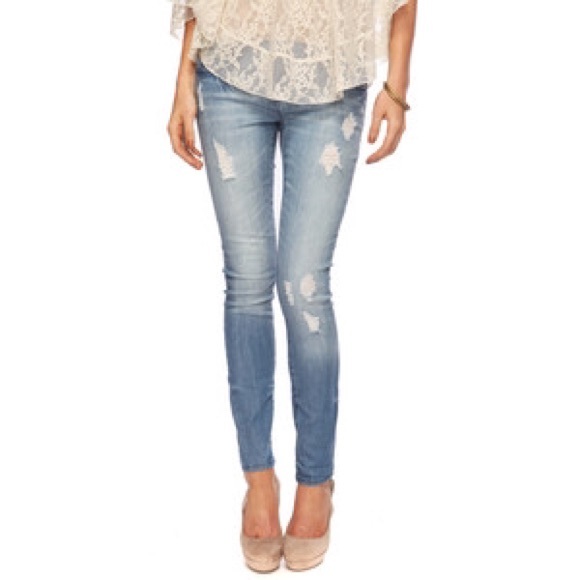 Distressed Skinny Jeans