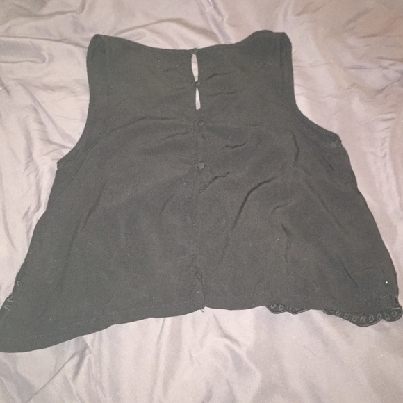 Flowy Croptop 💞 - Picture 2 of 2