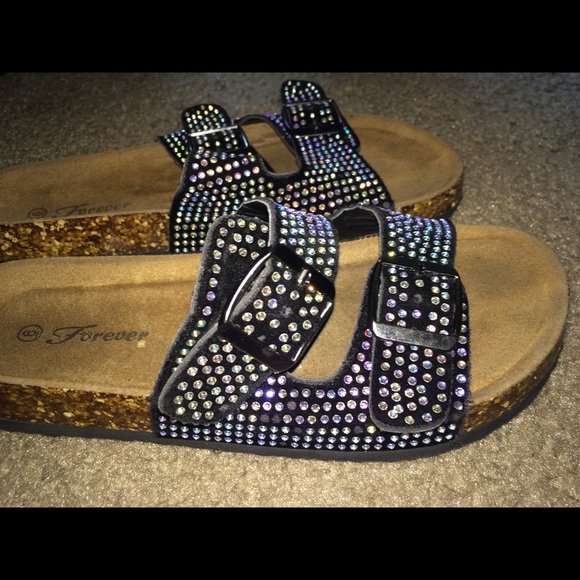 Super Cute Sandals - Picture 2 of 2